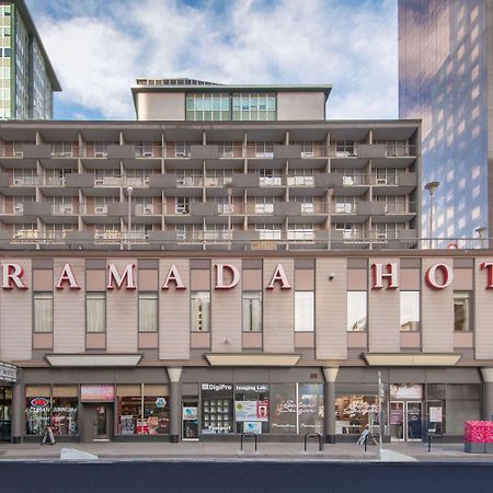 Ramada Plaza By Wyndham Calgary Downtown Hotell Exteriör bild